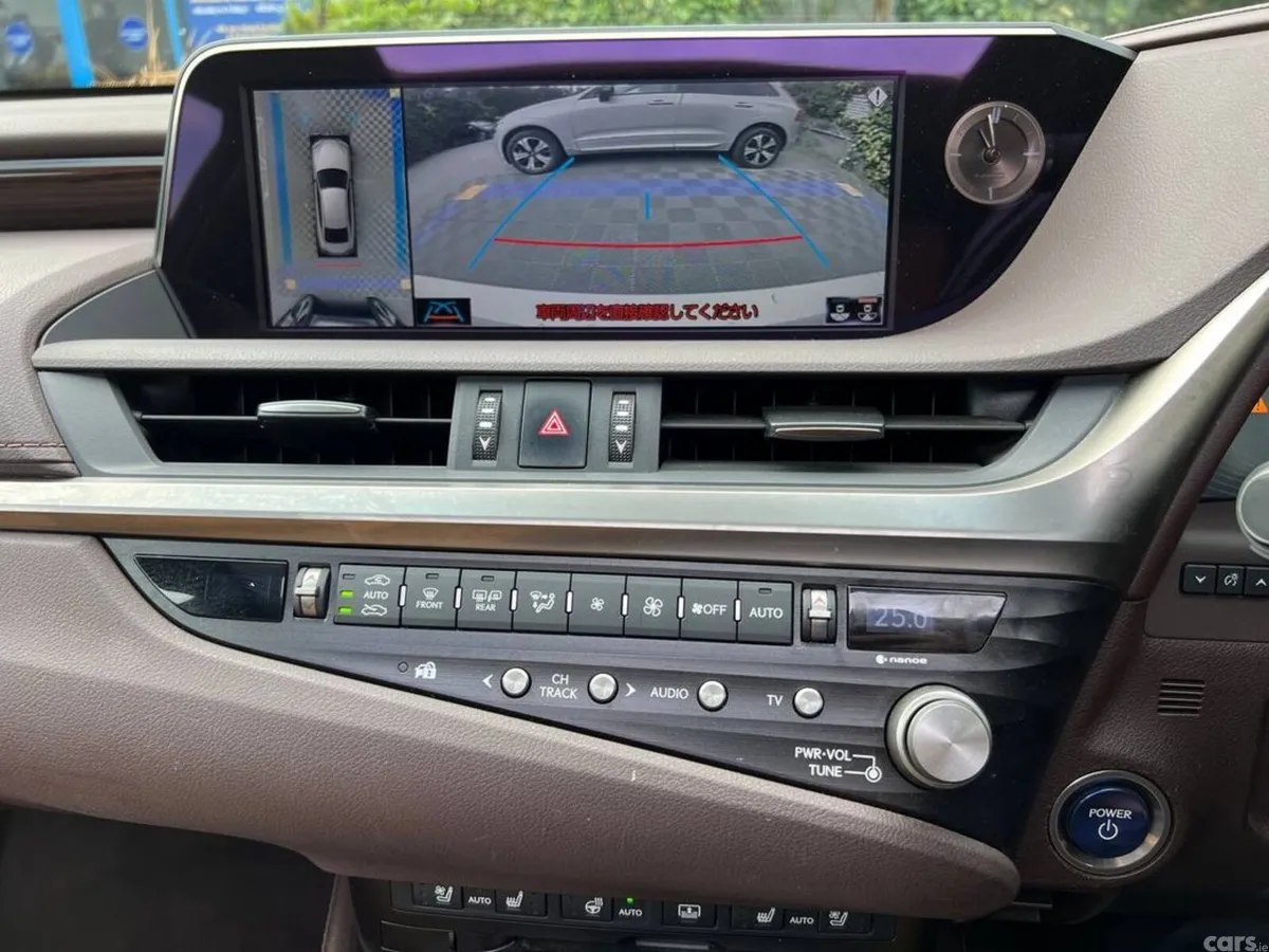 Lexus ES Saloon, Diesel Hybrid, 2021, Gold