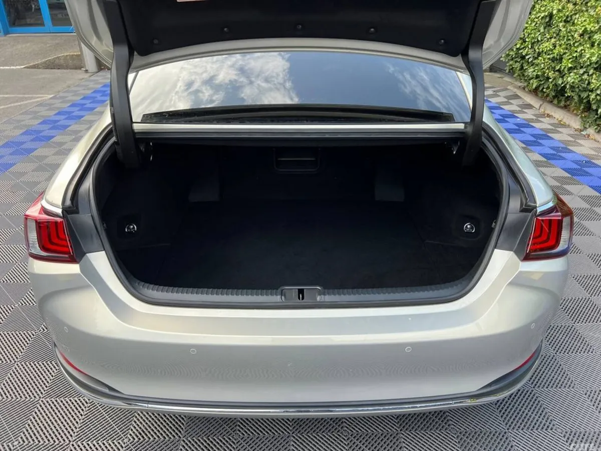 Lexus ES Saloon, Petrol Hybrid, 2021, Gold