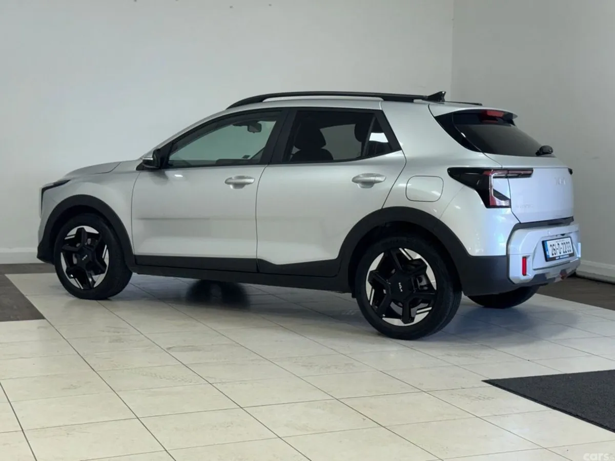 Kia Stonic Estate, Petrol Hybrid, 2026, Grey
