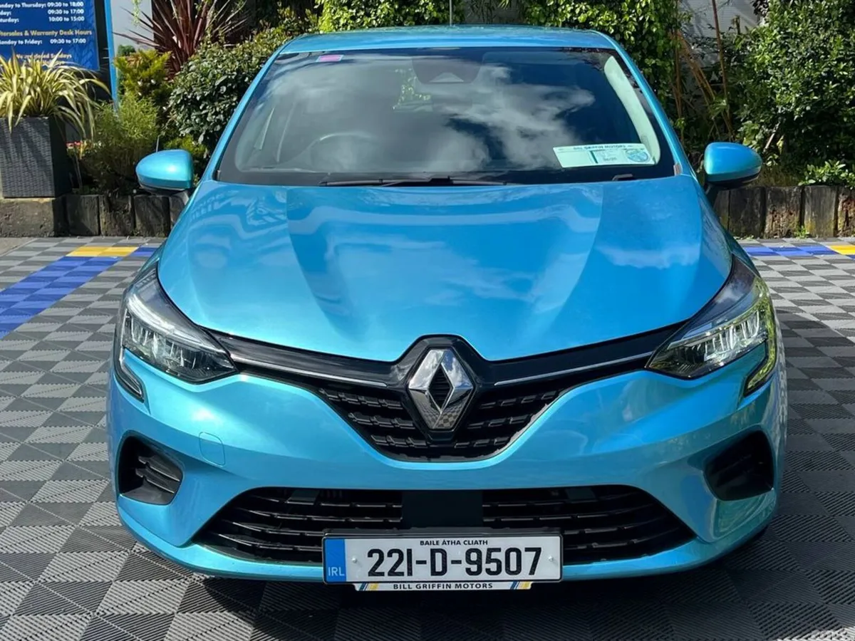 Renault Clio Hatchback, Petrol, 2022, Blue