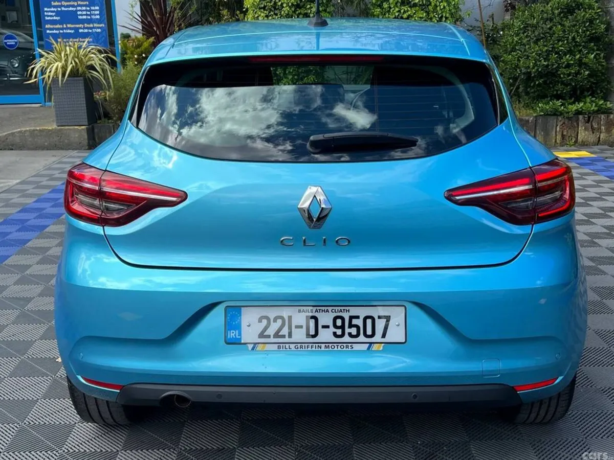 Renault Clio Hatchback, Petrol, 2022, Blue