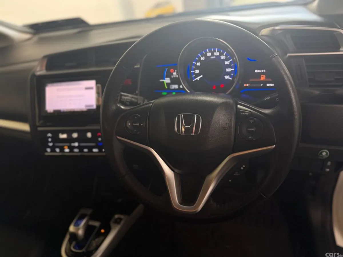 Honda Fit Hatchback, Petrol Hybrid, 2013, White