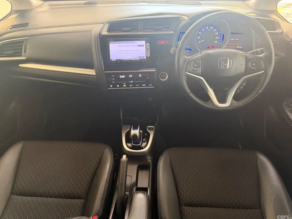 Honda Fit Hatchback, Petrol Hybrid, 2013, White