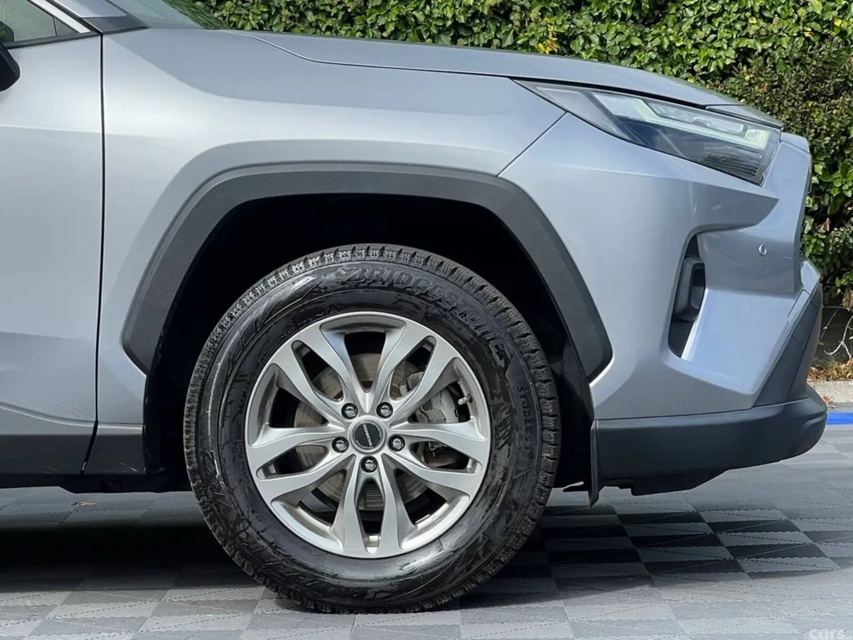 Toyota RAV4 SUV, Petrol Hybrid, 2023, Grey