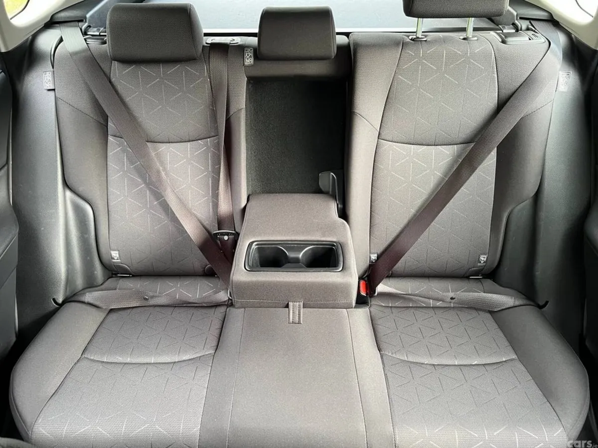 Toyota RAV4 SUV, Petrol Hybrid, 2023, Grey