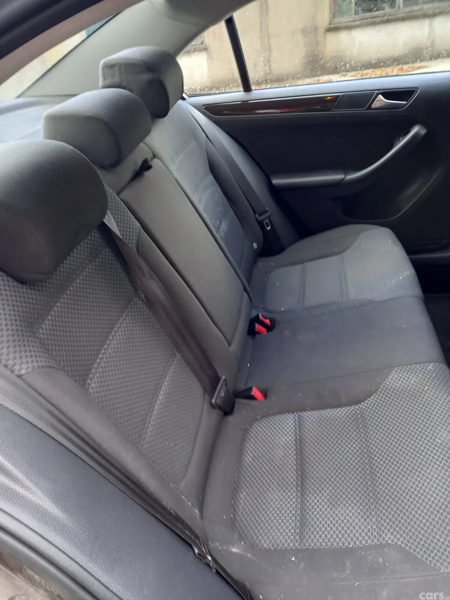 Volkswagen Jetta Saloon, Diesel, 2016, Brown