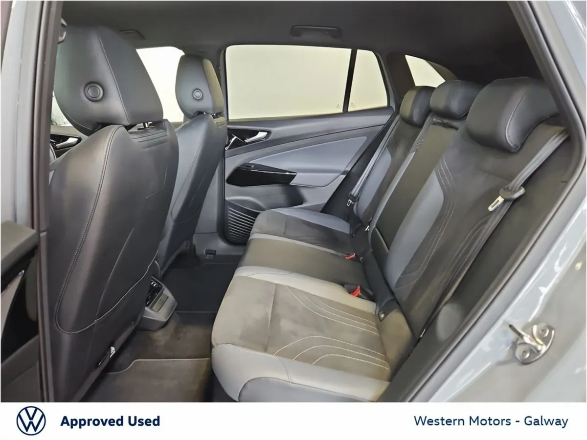 Volkswagen ID.4 Estate, Electric, 2024, Grey