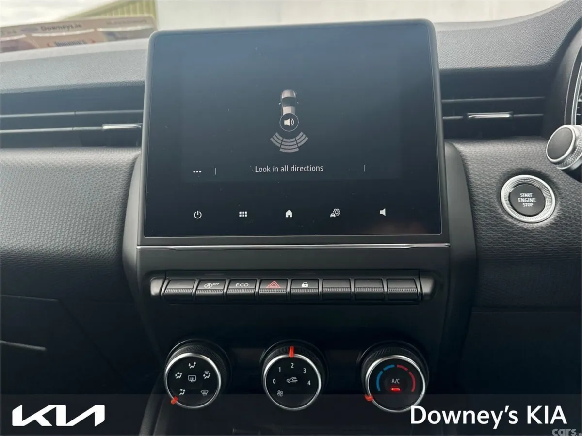 Renault Clio Hatchback, Petrol, 2021, Red