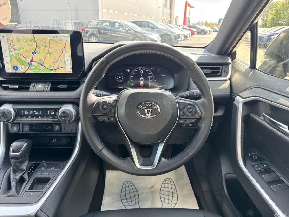 Toyota RAV4 SUV, Petrol Hybrid, 2024, White