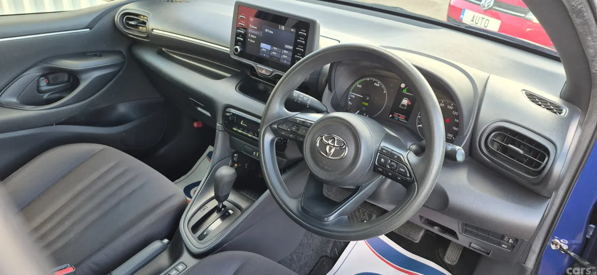 Toyota Yaris Hatchback, Petrol Hybrid, 2021, Blue