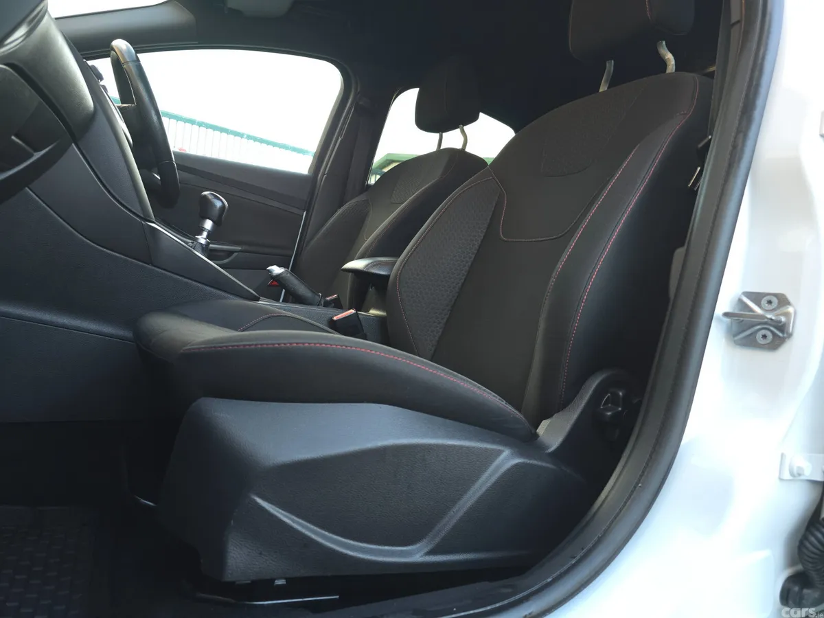 Ford Focus Hatchback, Diesel, 2017, White