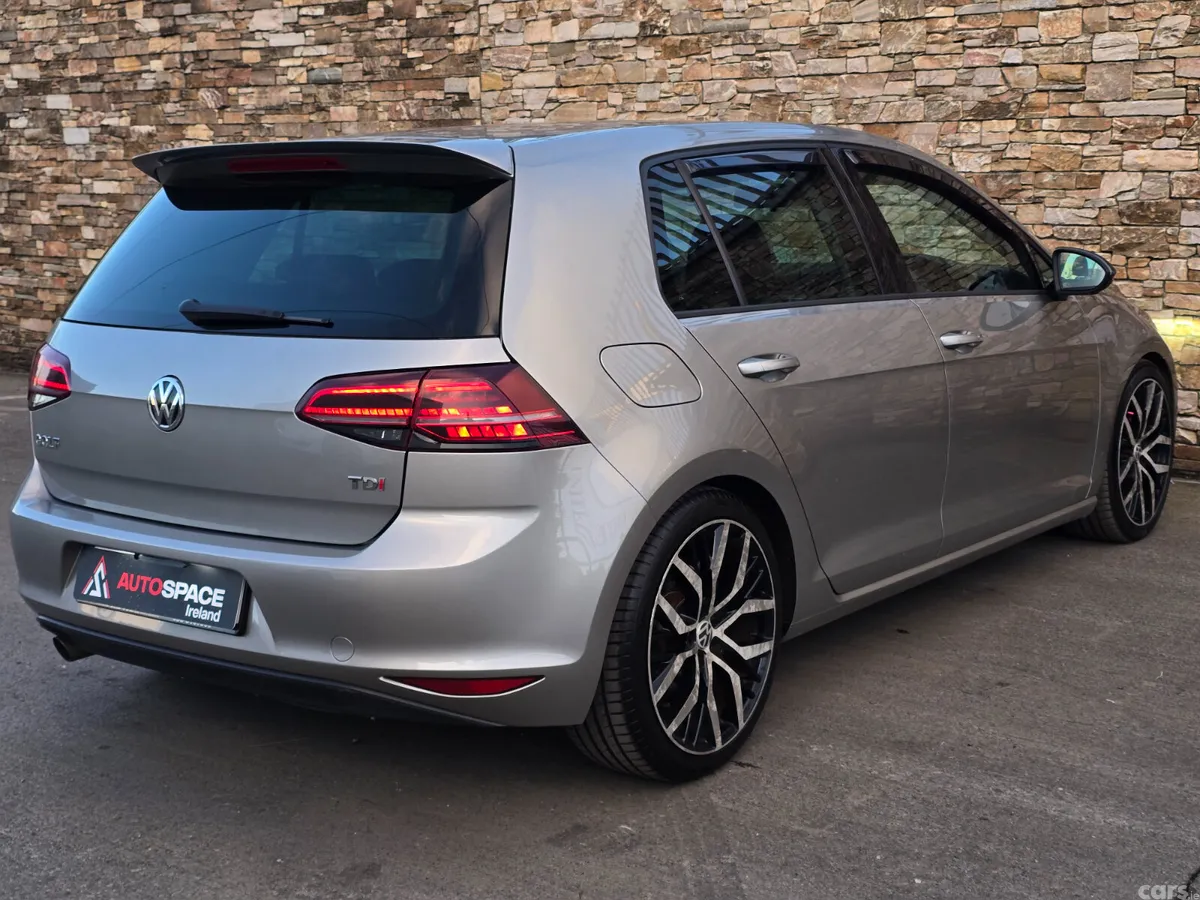 Volkswagen Golf Estate, Diesel, 2016, Silver