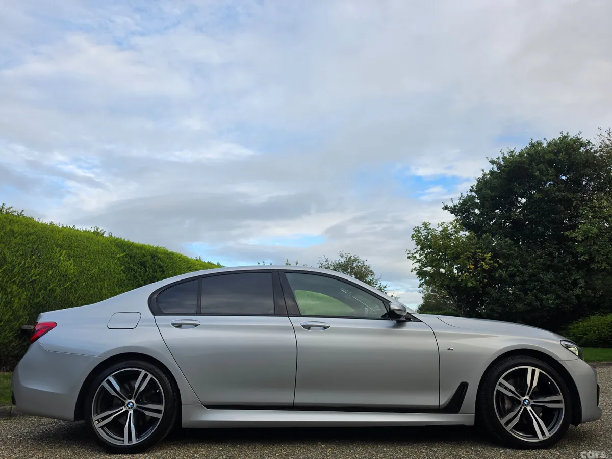 BMW 7-Series Saloon, Diesel, 2016, Silver