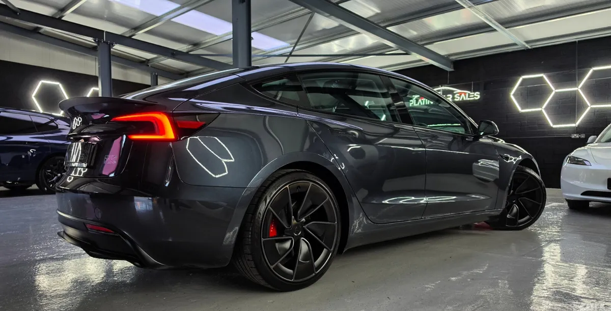 Tesla Model 3 Saloon, Electric, 2024, Grey