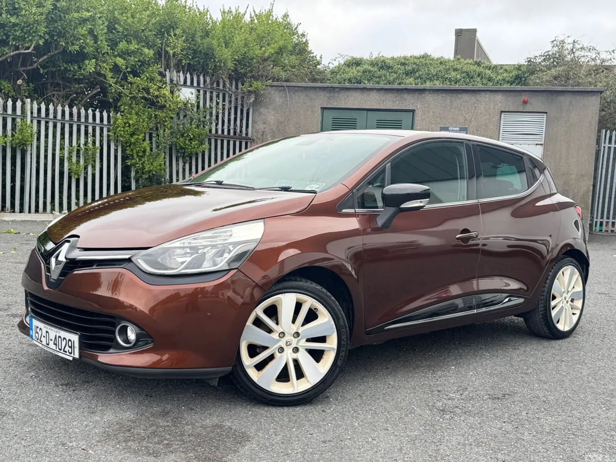 Renault Clio Hatchback, Petrol, 2015, Brown