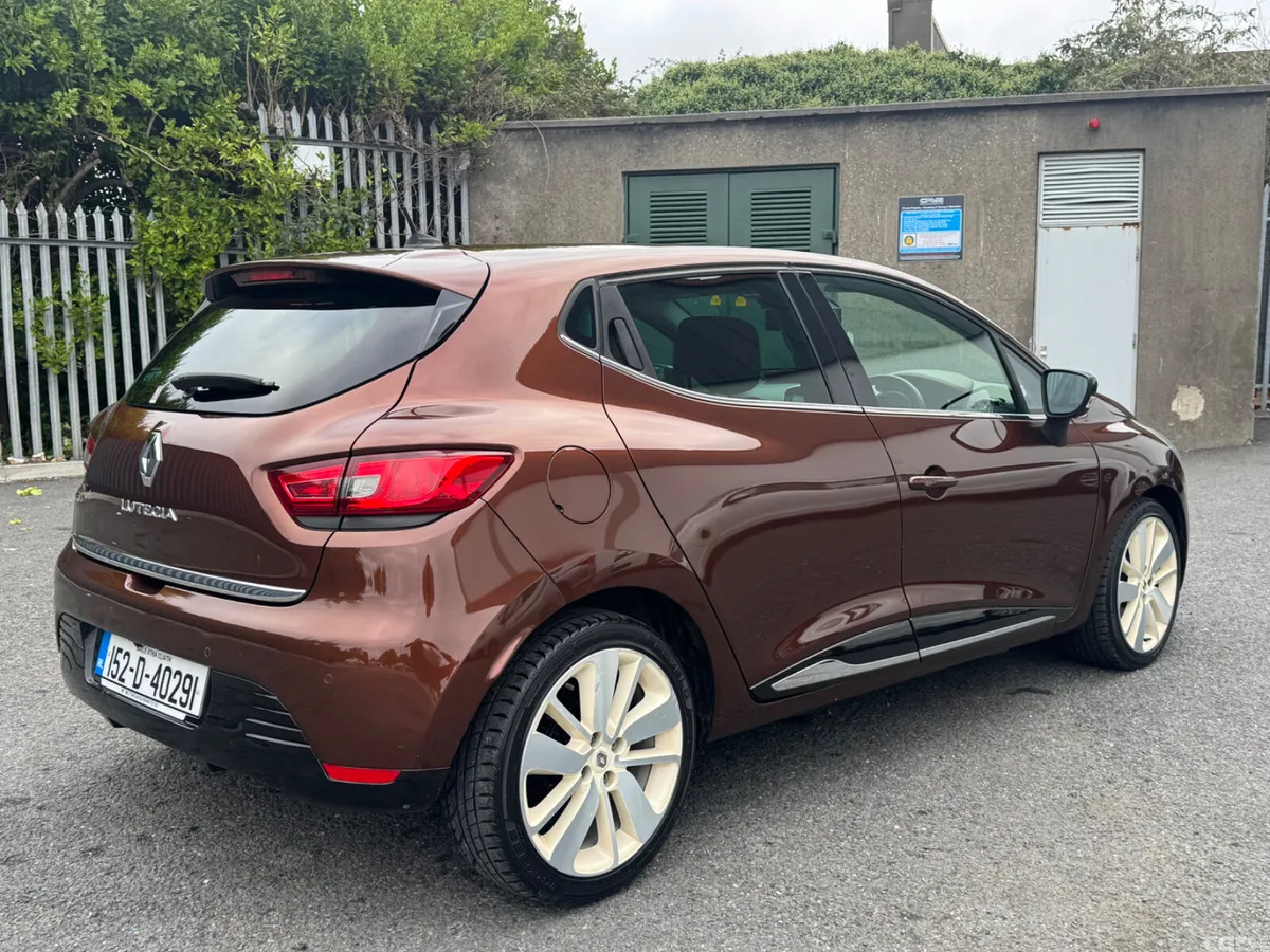 Renault Clio Hatchback, Petrol, 2015, Brown