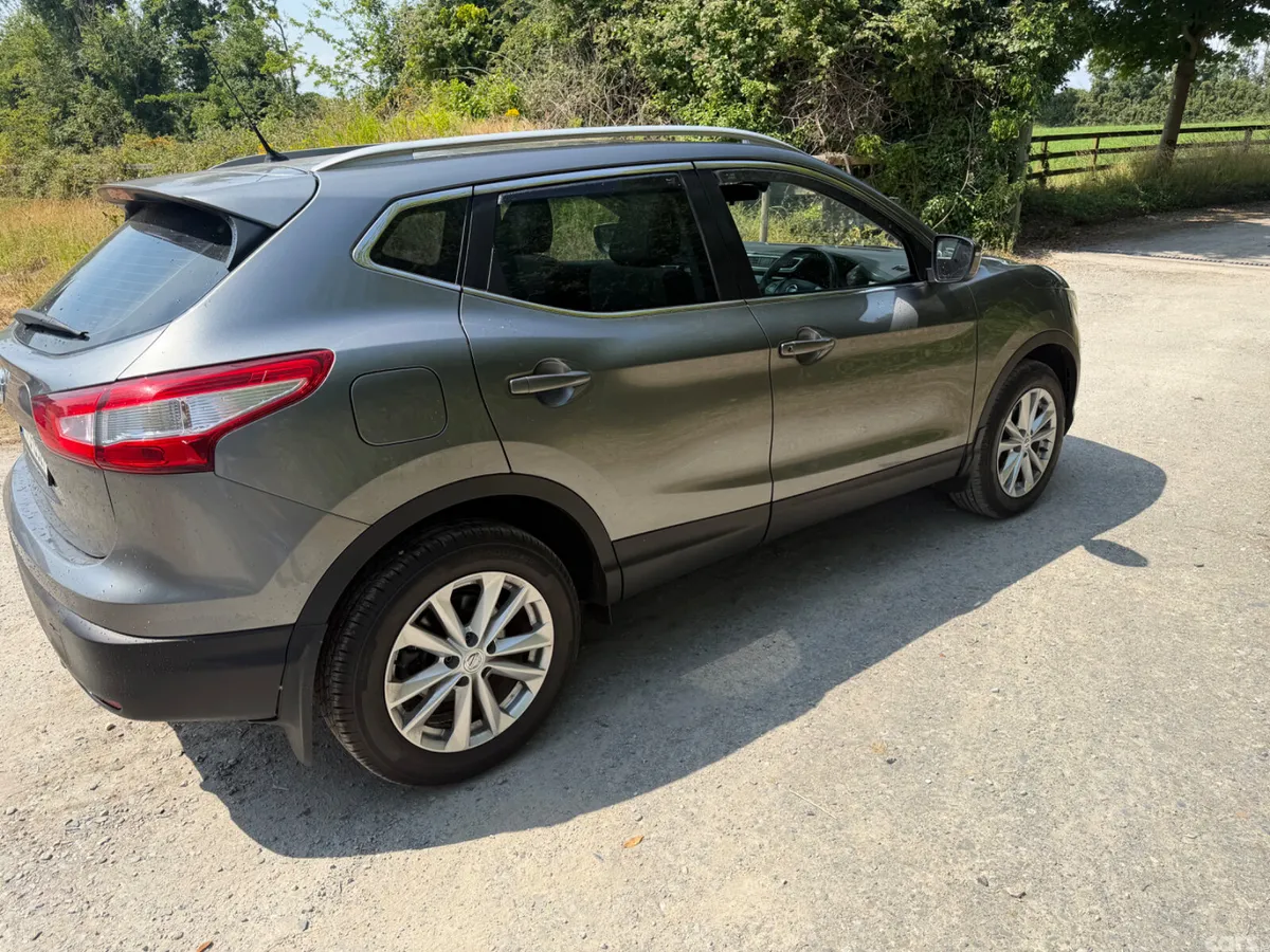 Nissan Qashqai SUV, Petrol, 2017, Grey