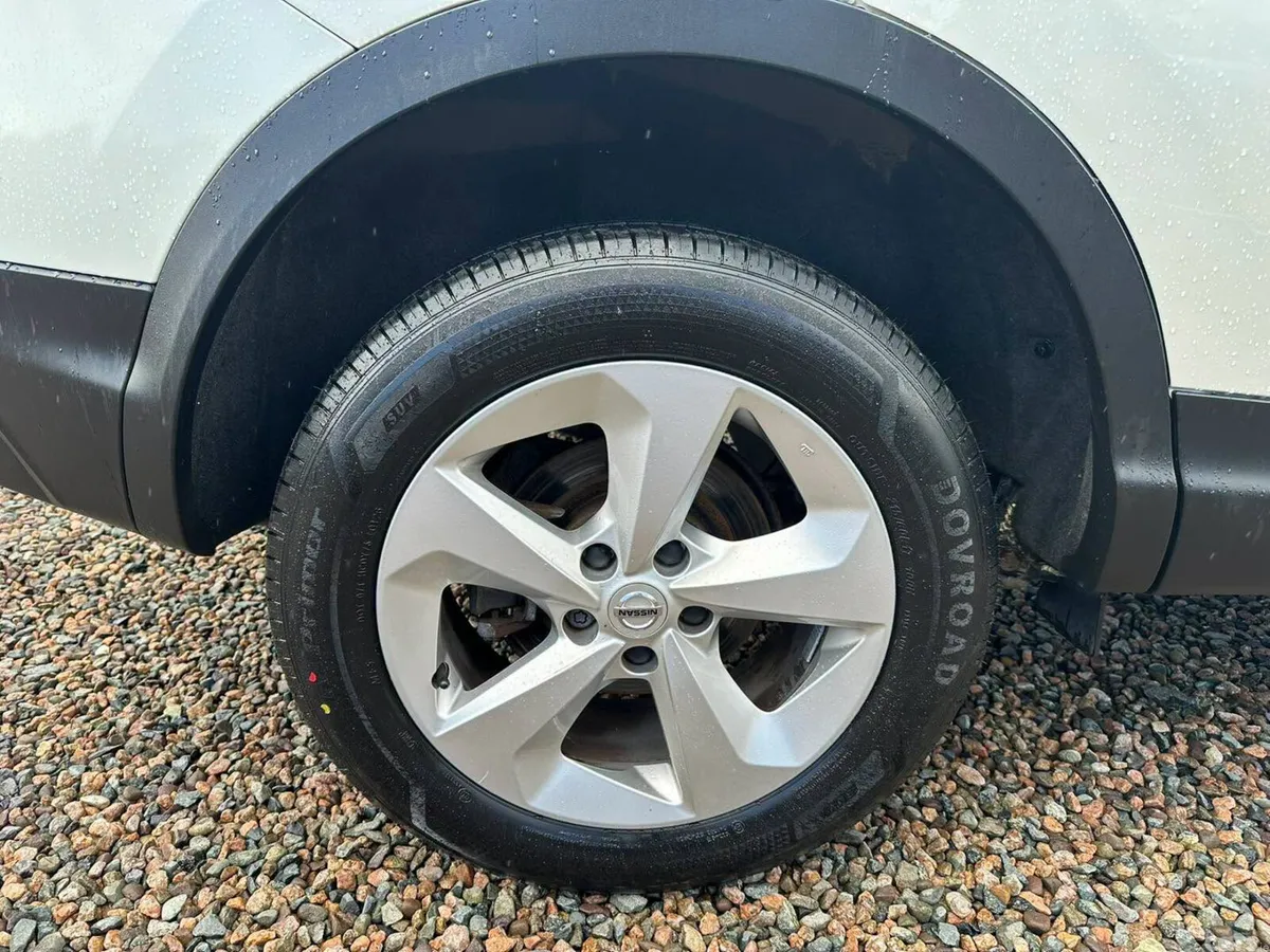 Nissan Qashqai SUV, Diesel, 2019, White