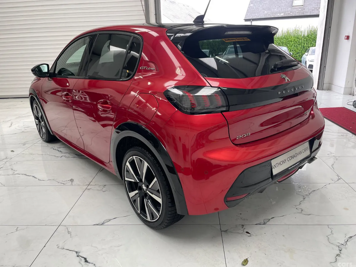 Peugeot 208 Hatchback, Petrol, 2021, Red