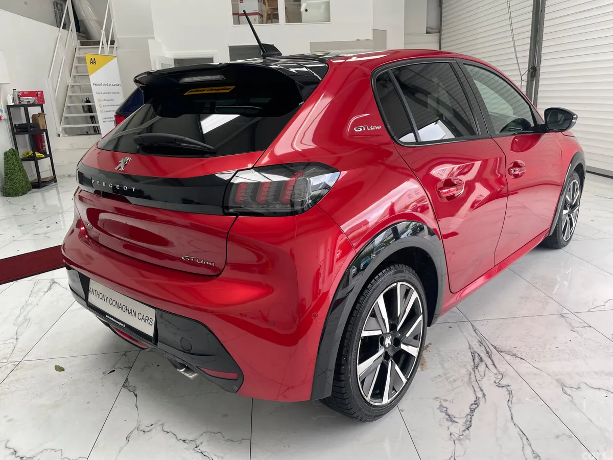 Peugeot 208 Hatchback, Petrol, 2021, Red