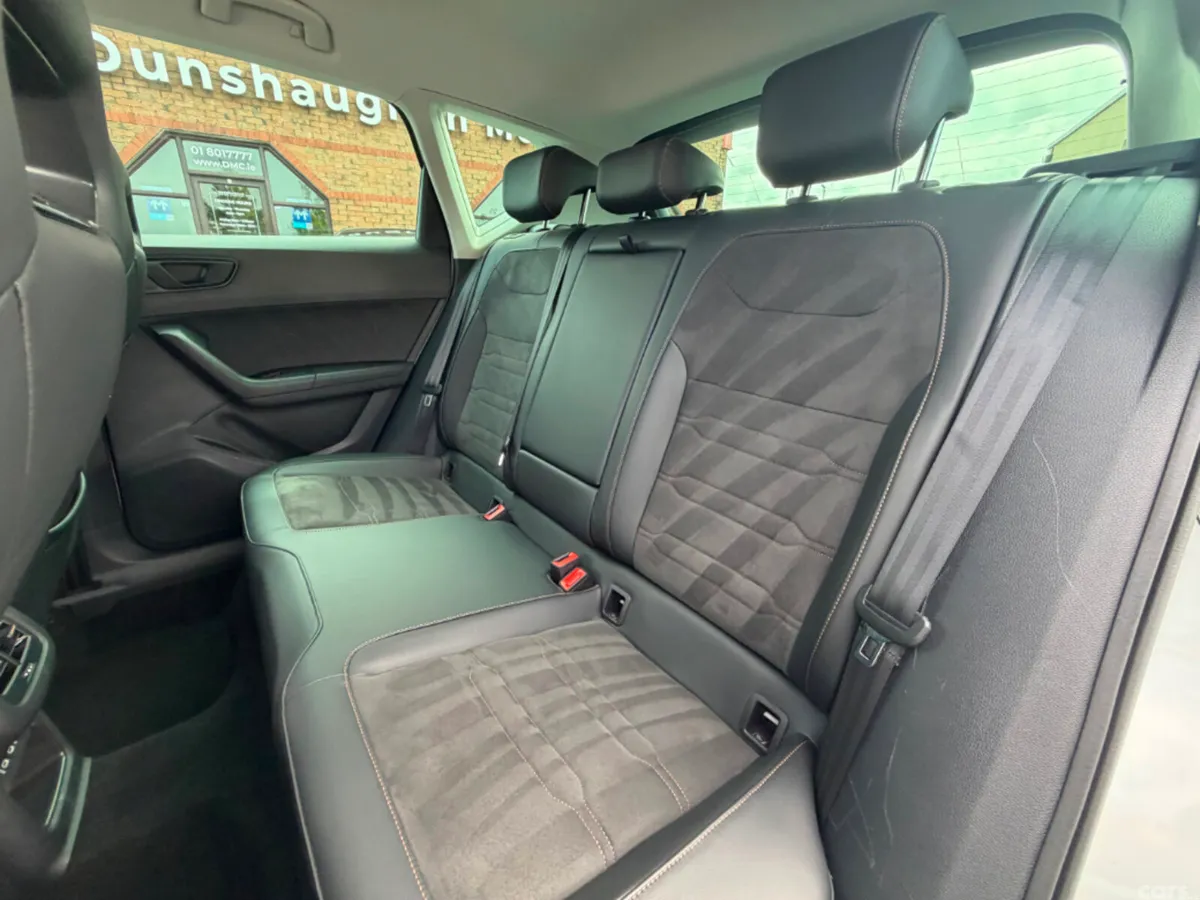 SEAT Ateca Hatchback, Petrol, 2025, White