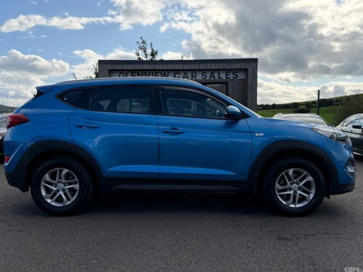 Hyundai Tucson MPV, Petrol, 2016, Blue