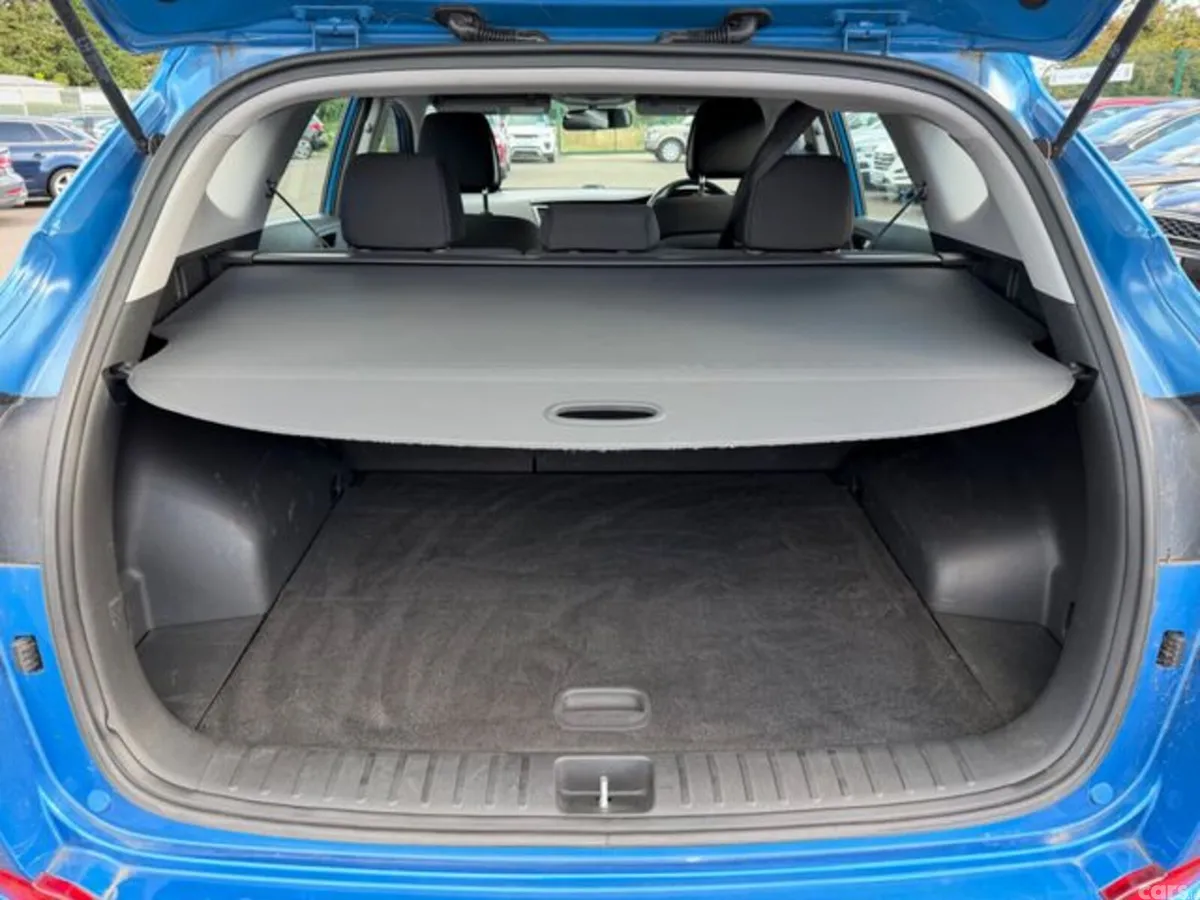 Hyundai Tucson MPV, Petrol, 2016, Blue