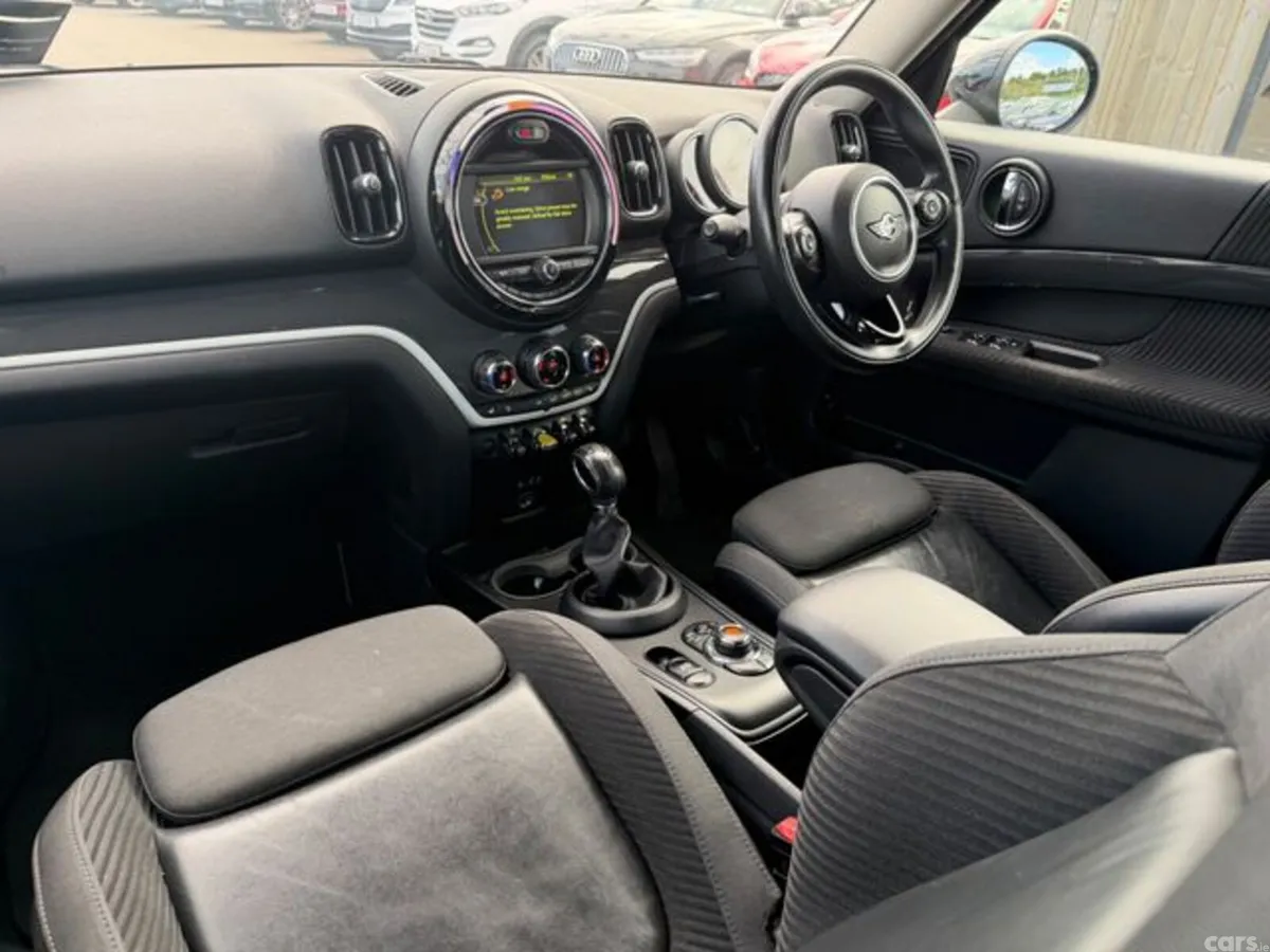 Mini Cooper Hatchback, Petrol Plug-in Hybrid, 2017, Black