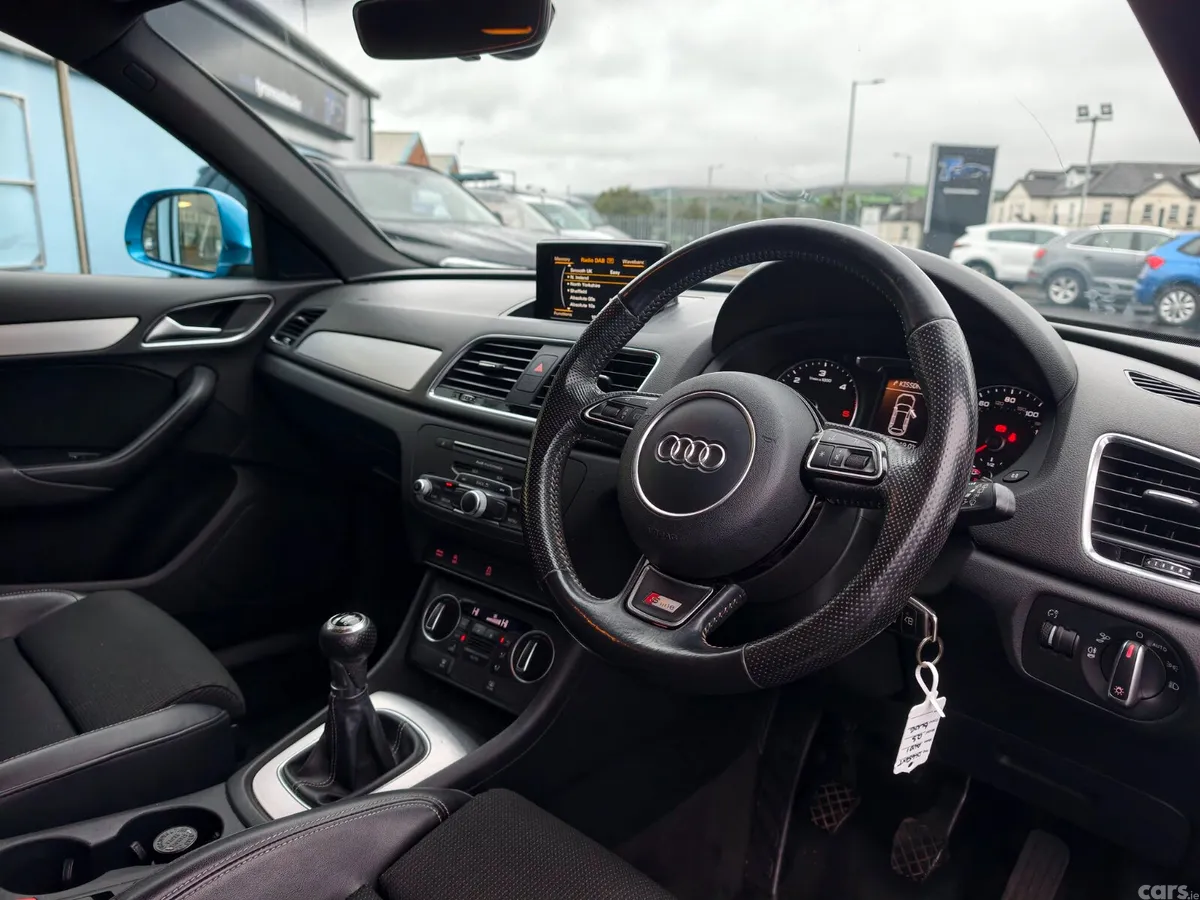 Audi Q3 SUV, Diesel, 2016, Blue