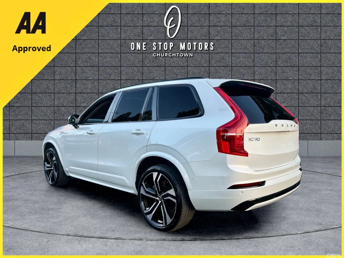 Volvo XC90 SUV, Petrol Plug-in Hybrid, 2024, White