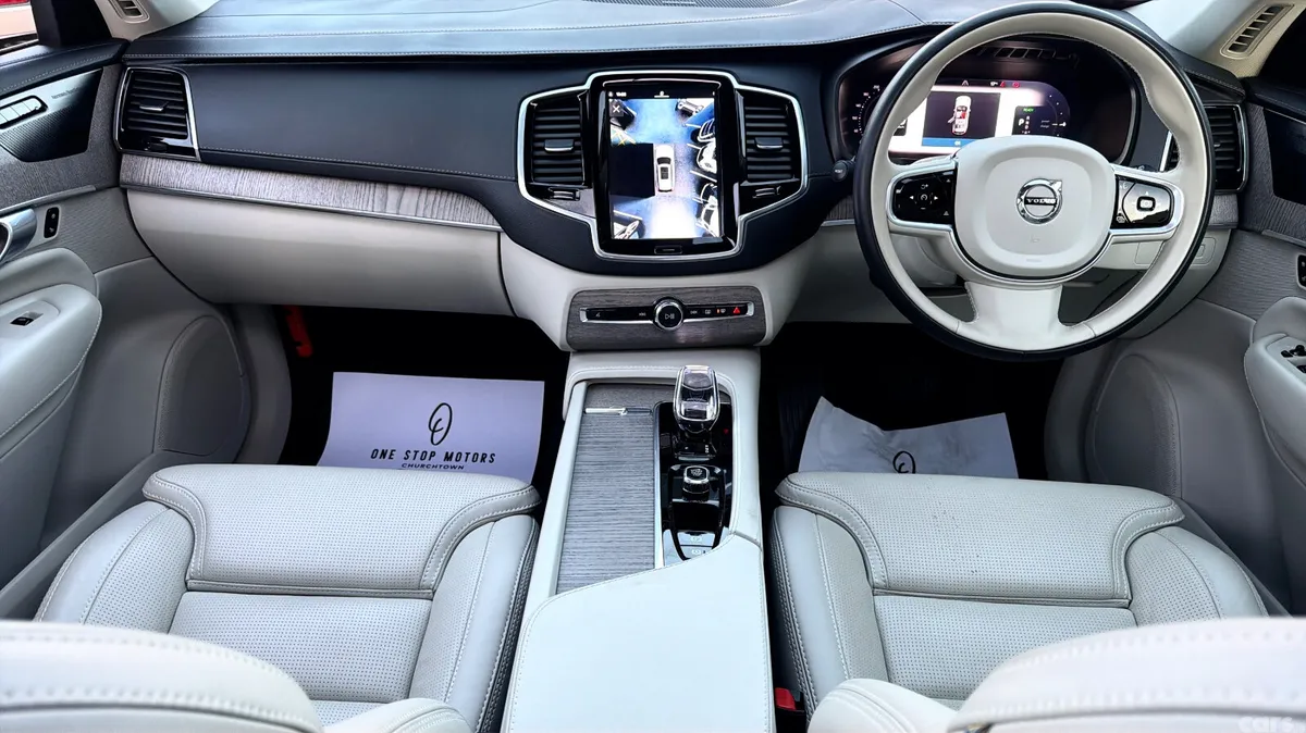 Volvo XC90 SUV, Petrol Plug-in Hybrid, 2024, White