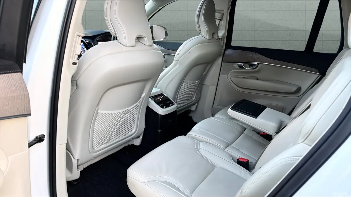 Volvo XC90 SUV, Petrol Plug-in Hybrid, 2024, White