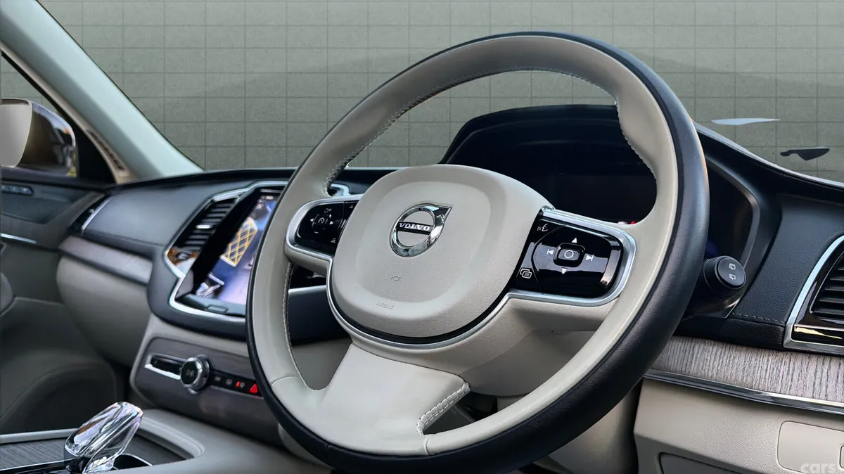 Volvo XC90 SUV, Petrol Plug-in Hybrid, 2024, White