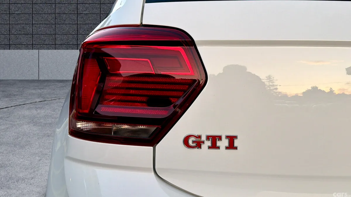 Volkswagen Polo Hatchback, Petrol, 2019, White
