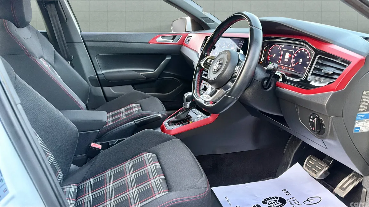 Volkswagen Polo Hatchback, Petrol, 2019, White