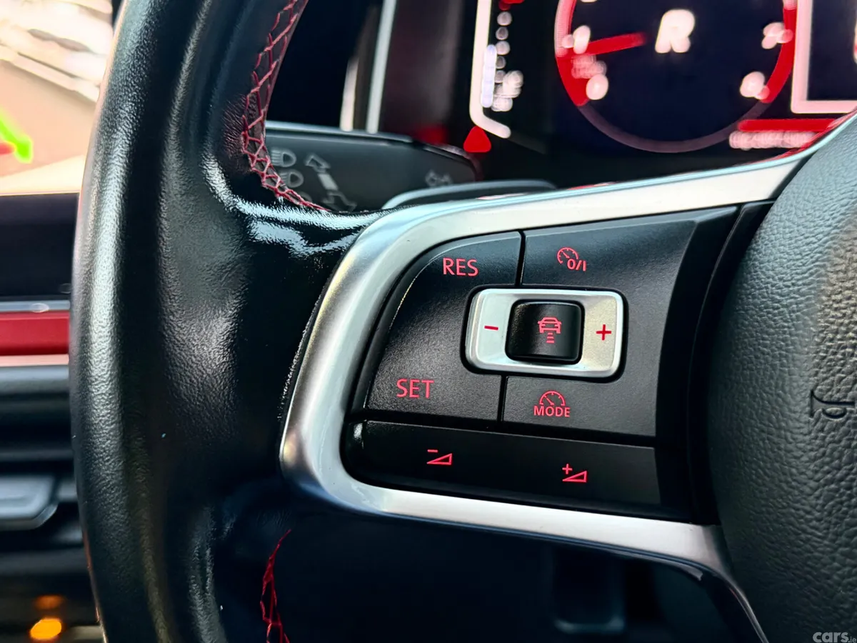 Volkswagen Polo Hatchback, Petrol, 2019, White