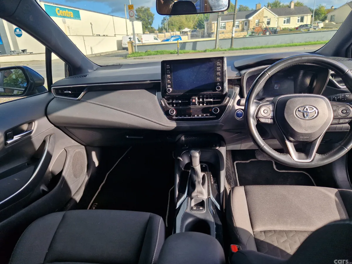 Toyota Corolla Hatchback, Petrol Hybrid, 2022, Black