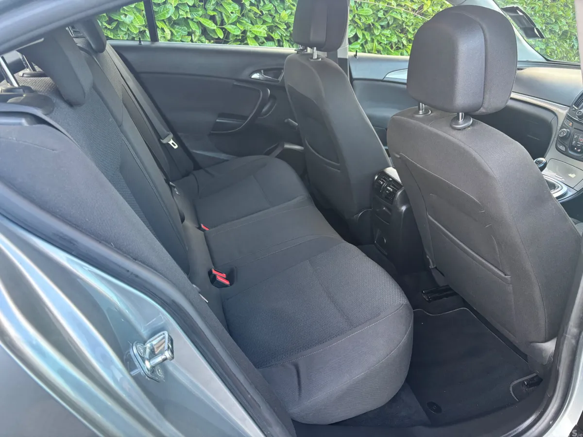 Opel Insignia Hatchback, Diesel, 2014, Silver
