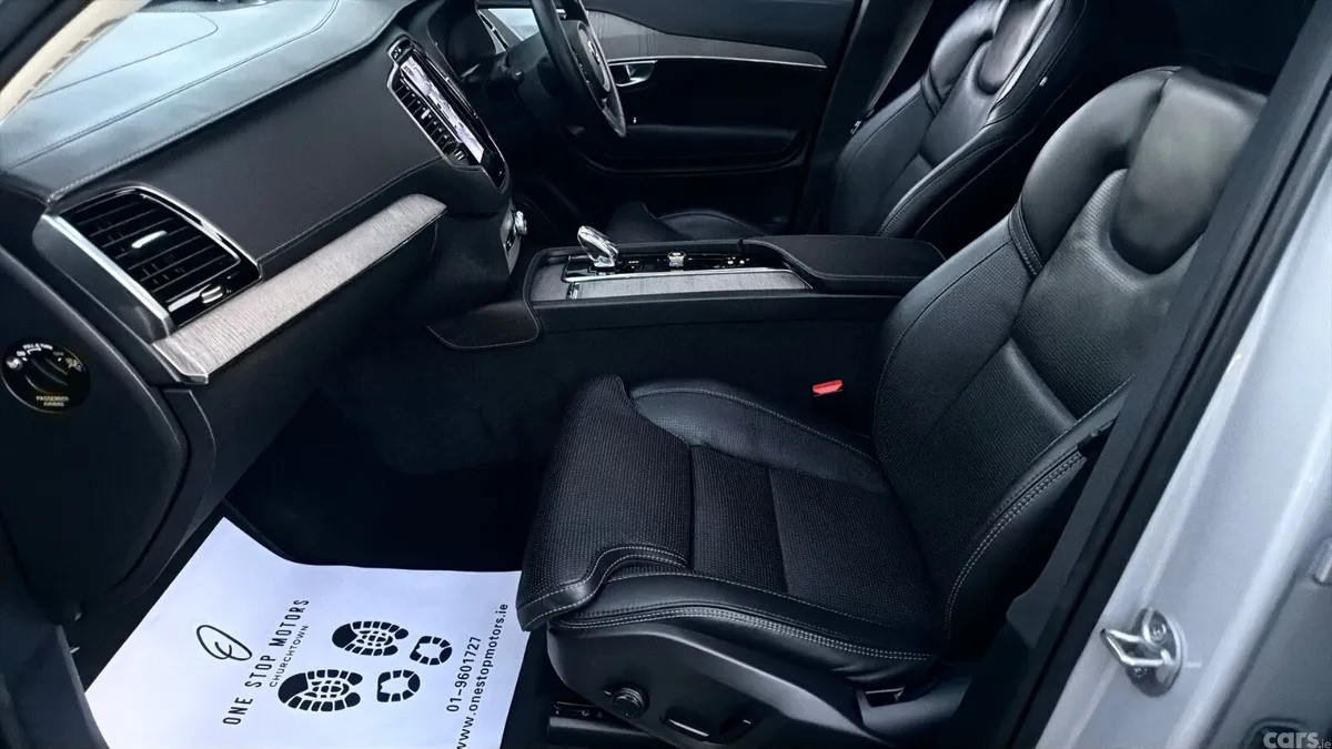 Volvo XC90 SUV, Petrol Plug-in Hybrid, 2023, Silver