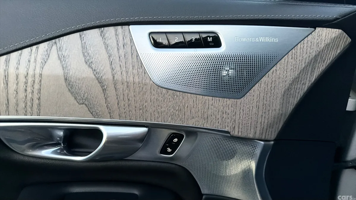 Volvo XC90 SUV, Petrol Plug-in Hybrid, 2023, Silver