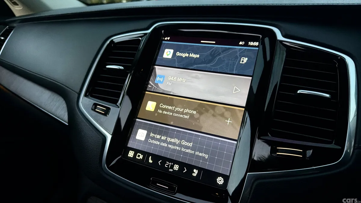 Volvo XC90 SUV, Petrol Plug-in Hybrid, 2023, Silver