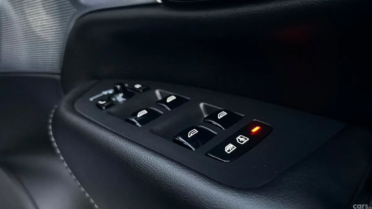 Volvo XC90 SUV, Petrol Plug-in Hybrid, 2023, Silver