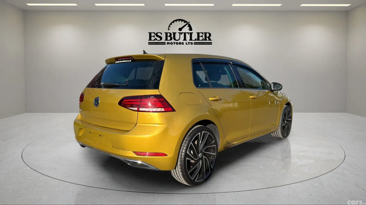 Volkswagen Golf Hatchback, Petrol, 2019, Gold