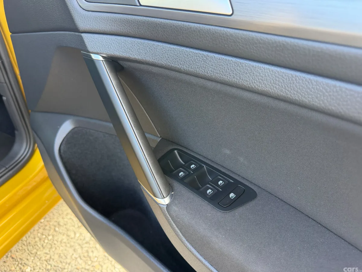 Volkswagen Golf Hatchback, Petrol, 2019, Gold