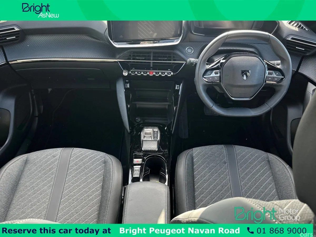 Peugeot 2008 MPV, Electric, 2026, Blue
