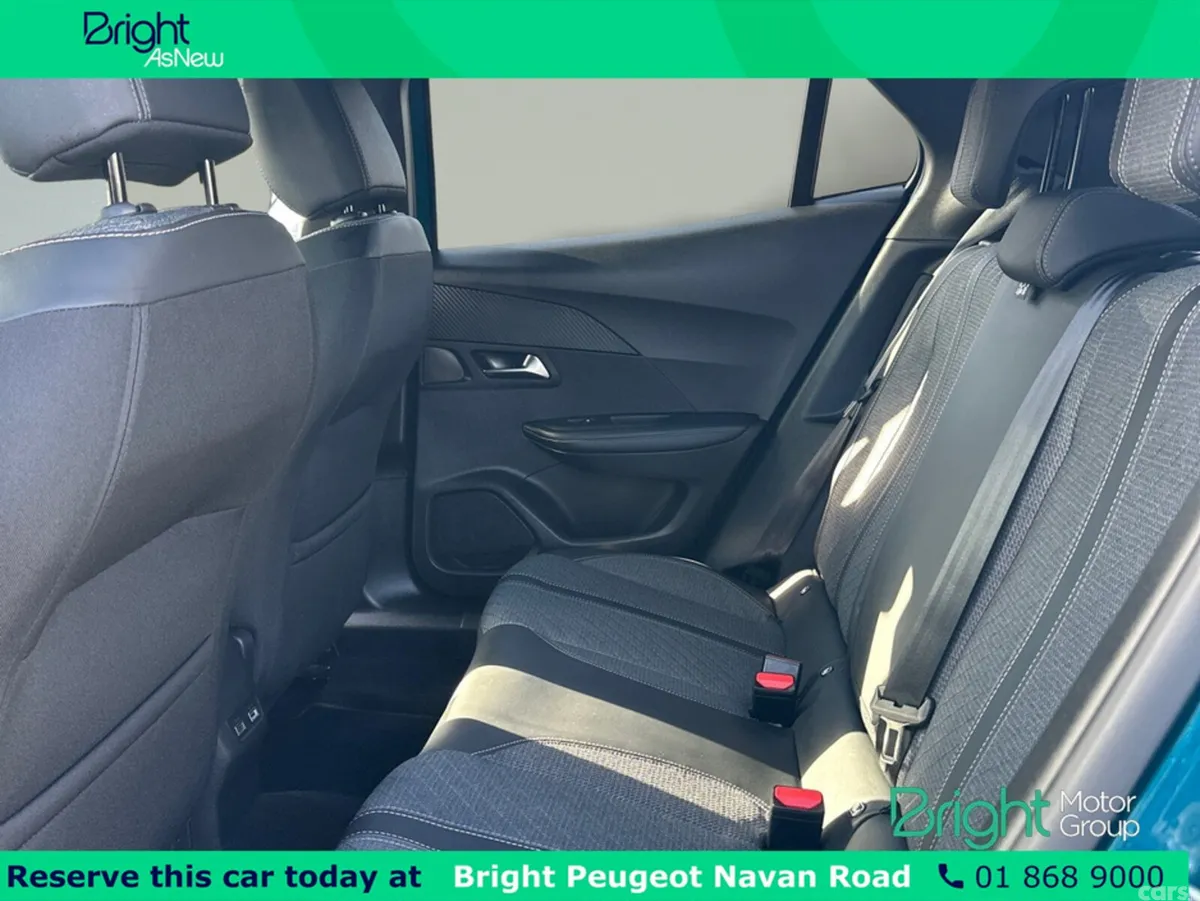 Peugeot 2008 MPV, Electric, 2026, Blue