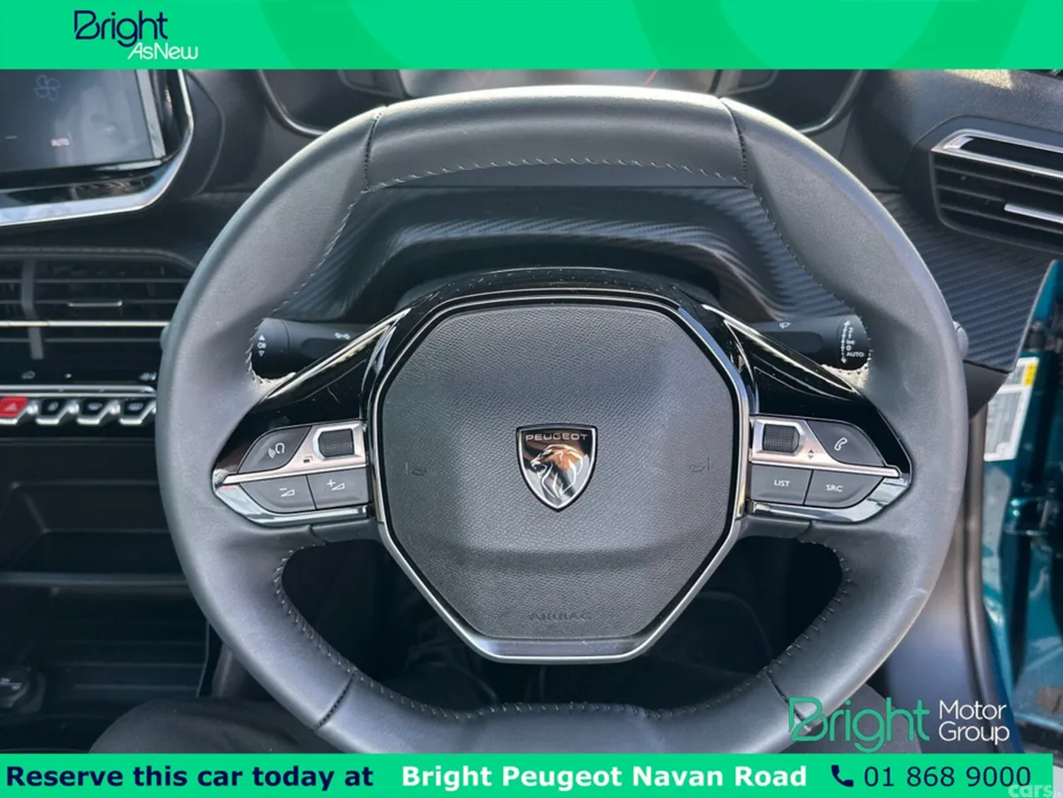 Peugeot 2008 MPV, Electric, 2026, Blue