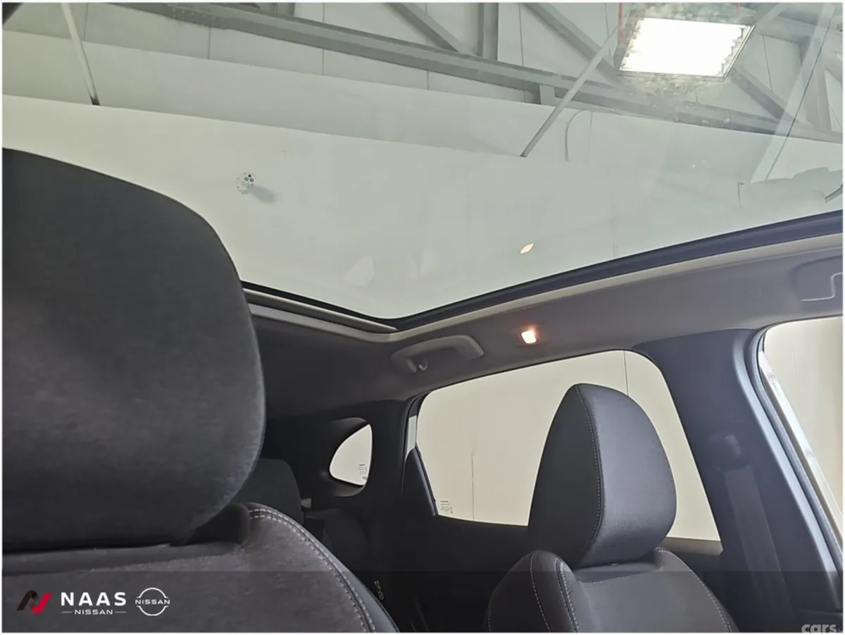 Nissan Qashqai MPV, Petrol, 2024, White