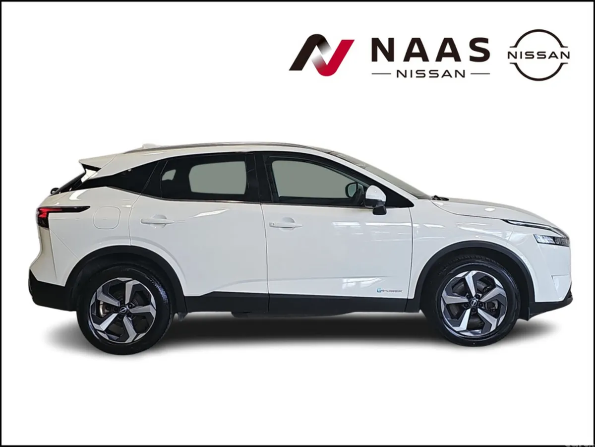 Nissan Qashqai MPV, Petrol, 2024, White