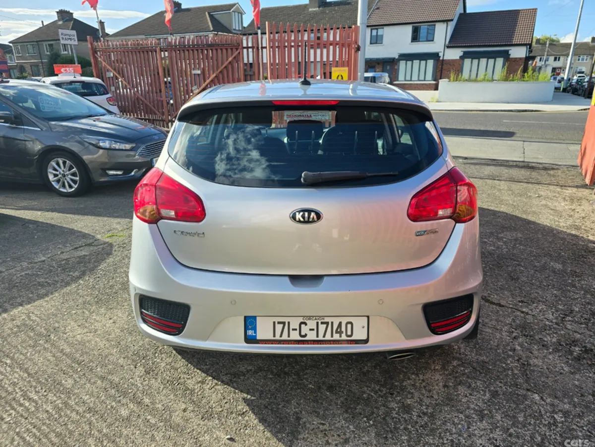 Kia Ceed Hatchback, Diesel, 2017, Silver